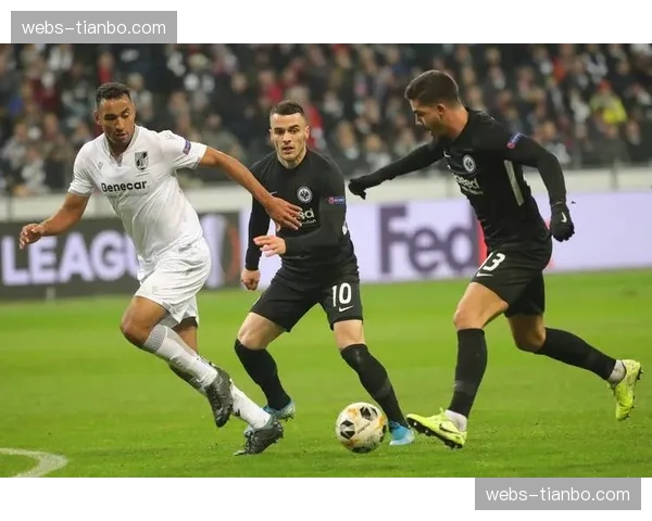 王子公园球场收购谈判重启，巴黎圣日耳曼长期战略影响法甲格局